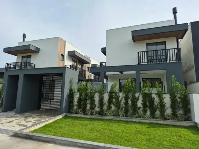 Casa de Condomínio com 2 Quartos à venda, 86m² no Forquilhas, São José
