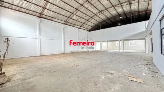 Galpão/Depósito/Armazém para alugar, 1400m² no Sarandi, Porto Alegre