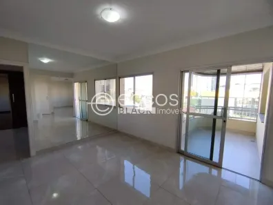 Apartamento com 3 Quartos à venda, 233m² no Centro, Uberaba