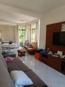 Apartamento com 3 Quartos para alugar, 180m² no Jardim Meny, São Roque