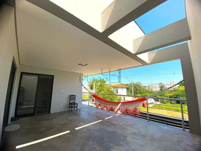 Sobrado com 3 Quartos à venda, 300m² no Marambaia, Vinhedo
