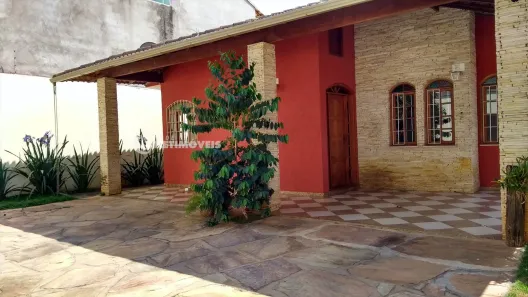 Casa com 3 Quartos à venda, 167m² no Braúnas, Belo Horizonte
