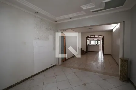 Casa com 4 Quartos à venda, 380m² no Vila Assunção, Santo André