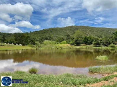Fazenda/Sítio com 3 Quartos à venda, 56m² no Centro, Santa Cruz de Goiás