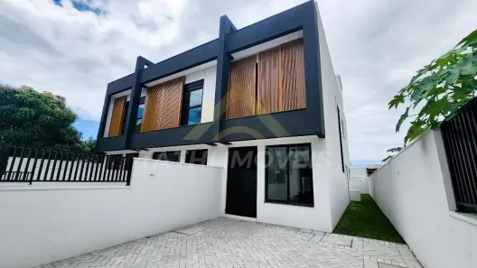 Casa com 3 Quartos à venda, 137m² no Ingleses do Rio Vermelho, Florianópolis