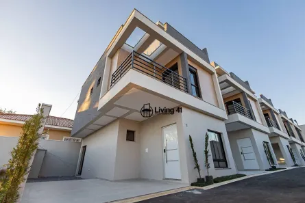 Casa de Condomínio com 3 Quartos à venda, 165m² no Jardim Social, Curitiba