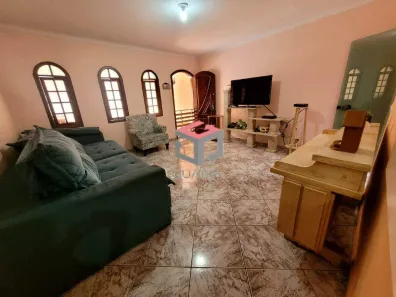 Sobrado com 3 Quartos à venda, 188m² no Vila Scarpelli, Santo André