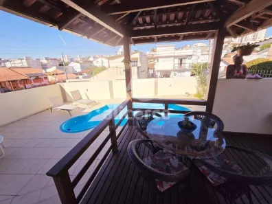 Casa com 4 Quartos à venda, 175m² no Capoeiras, Florianópolis