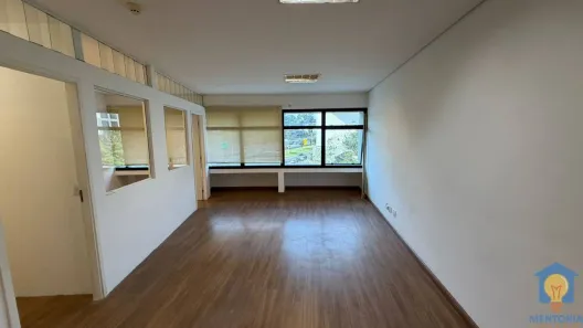 Sala Comercial para alugar, 53m² no Bosque do Vianna, Cotia