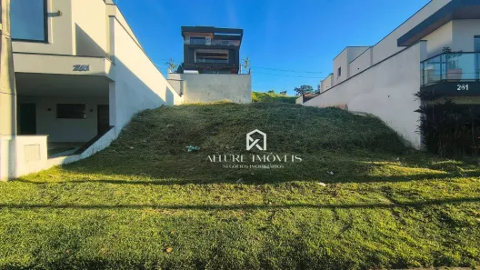 Lote/Terreno à venda, 388m² no Putim, São José dos Campos