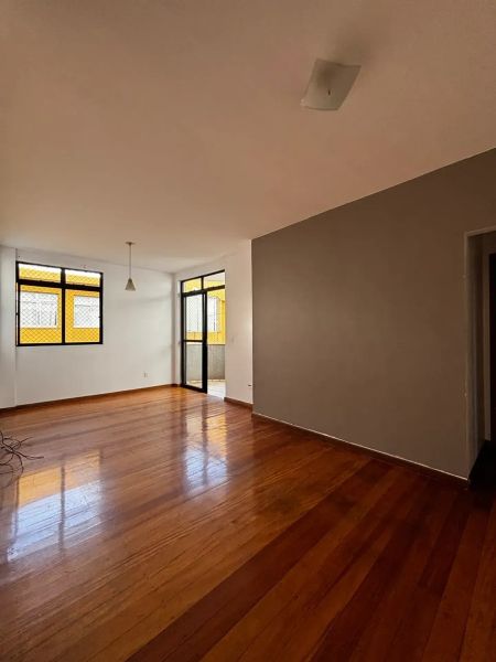 Apartamento com 3 quartos — Estoril, Belo Horizonte