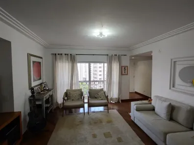 Apartamento com 3 Quartos para alugar, 130m² no Campo Belo, São Paulo
