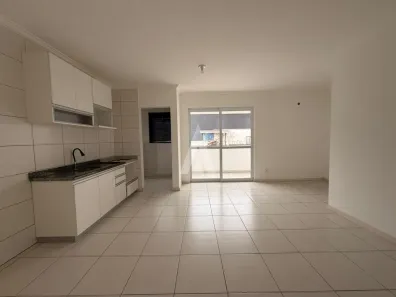 Apartamento com 2 Quartos à venda, 73m² no Saguaçu, Joinville