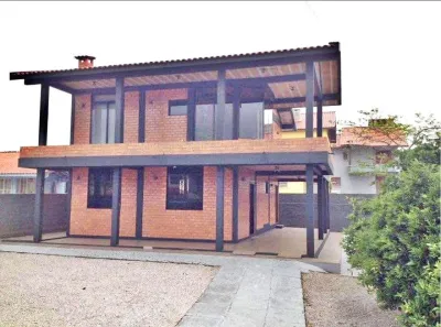 Casa com 4 Quartos à venda, 240m² no Ingleses do Rio Vermelho, Florianópolis