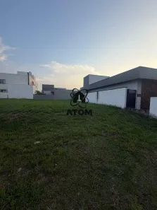 Lote/Terreno à venda, 300m² no Piracangaguá, Taubaté