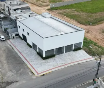 Galpão/Depósito/Armazém à venda, 582m² no Areias, Camboriú