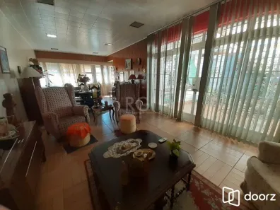 Casa com 3 Quartos à venda, 290m² no Menino Deus, Porto Alegre