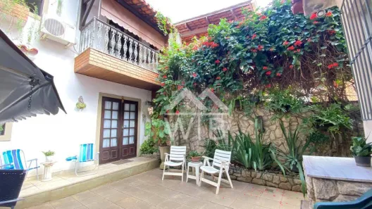 Casa com 6 Quartos à venda, 225m² no Santa Rosa, Niterói