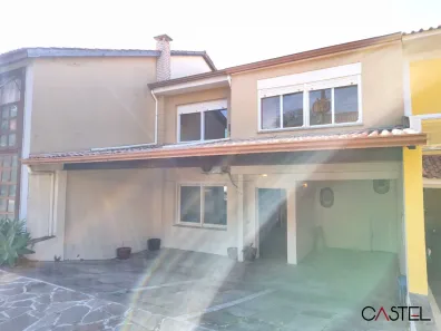 Casa de Condomínio com 3 Quartos à venda, 220m² no Santo Antônio, Porto Alegre