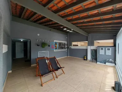 Casa com 2 Quartos à venda, 177m² no São Luiz, Americana