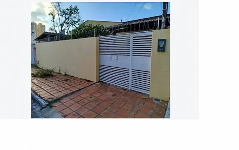 Casa com 3 Quartos à venda, 130m² no Candelária, Natal