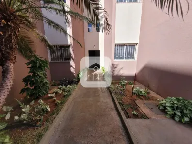 Apartamento com 3 Quartos à venda, 69m² no Segismundo Pereira, Uberlândia