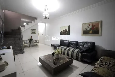 Sobrado com 3 Quartos à venda, 205m² no Vila Camilópolis, Santo André
