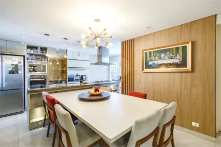 Casa com 4 Quartos à venda, 235m² no Sumaré, São Paulo