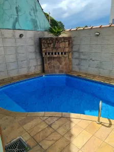 Sobrado com 3 Quartos para alugar, 150m² no Jardim Eulália, Taubaté