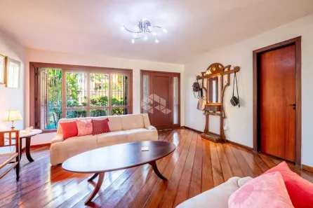 Casa com 4 Quartos à venda, 251m² no Ipanema, Porto Alegre