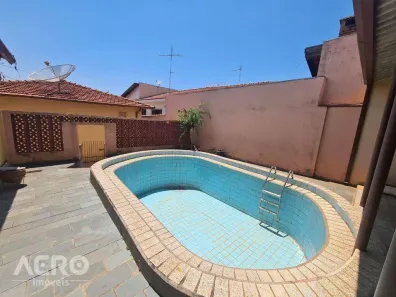 Casa com 3 Quartos à venda, 200m² no Jardim Cruzeiro do Sul, Bauru