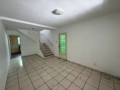 Sobrado com 2 Quartos para alugar, 80m² no Vila Hebe, São Paulo