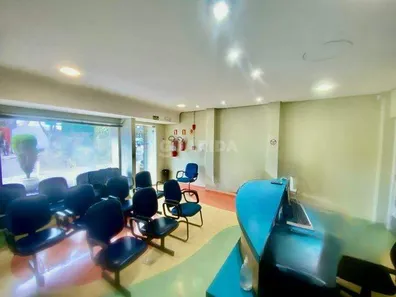 Sala Comercial para alugar, 100m² no Passo da Areia, Porto Alegre