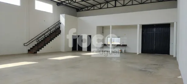 Galpão/Depósito/Armazém para alugar, 310m² no Novo Mundo, Uberlândia