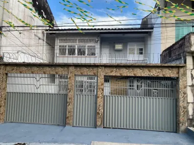 Casa com 4 Quartos à venda, 238m² no São Brás, Belém