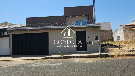 Casa com 3 Quartos à venda, 167m² no Granada, Uberlândia