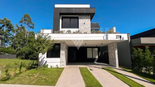 Casa de Condomínio com 4 Quartos à venda, 207m² no Centro, Gravataí