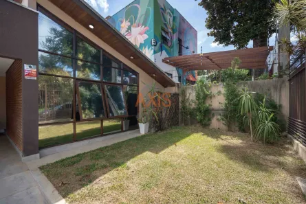 Casa com 2 Quartos à venda, 116m² no São Lourenço, Curitiba