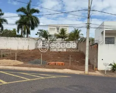 Lote/Terreno à venda, 490m² no Jardim Inconfidência, Uberlândia