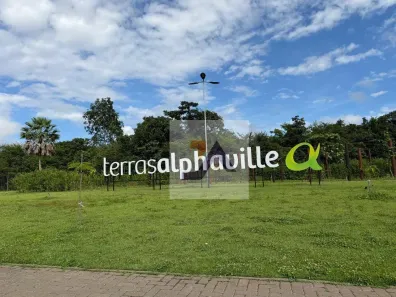 Lote/Terreno à venda, 300m² no Uruguai, Teresina