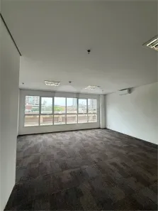 Sala Comercial para alugar, 55m² no Sítio Tamboré Alphaville, Barueri