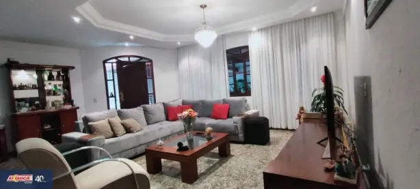 Casa com 4 Quartos à venda, 348m² no Jardim Vila Galvão, Guarulhos