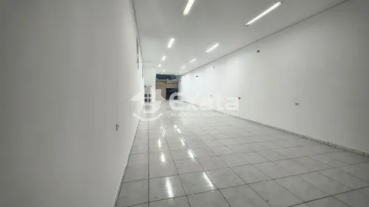 Ponto Comercial para alugar, 135m² no Parque Vitória Régia, Sorocaba