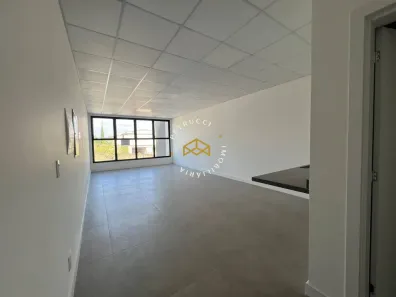 Sala Comercial para alugar, 50m² no Swiss Park, Campinas