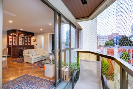 Apartamento com 3 Quartos à venda, 131m² no Vila Olímpia, São Paulo