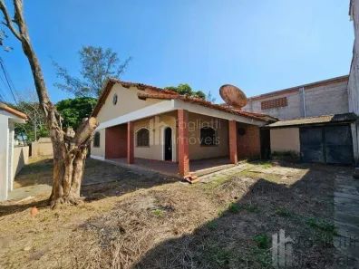 Casa com 3 Quartos à venda, 160m² no Clube dos Engenheiros, Araruama
