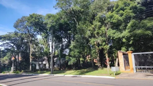 Lote/Terreno à venda, 750m² no Planalto, Gramado