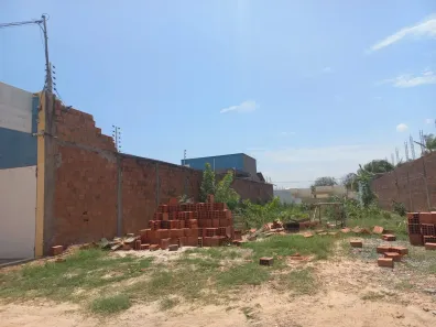 Lote/Terreno à venda, 300m² no Forquilha, São Luís
