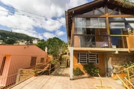 Casa com 2 Quartos à venda, 132m² no Glória, Porto Alegre