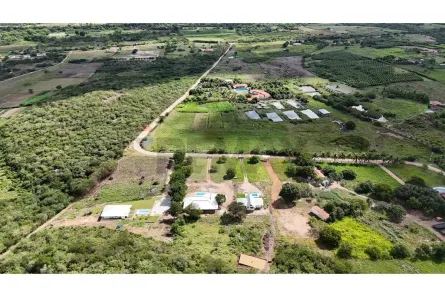 Fazenda/Sítio com 4 Quartos à venda, 337m² no KM IV, Jequié